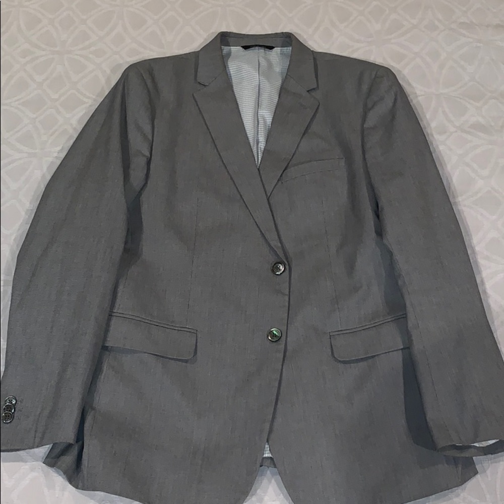 Banana Republic 2 Piece Men’s Suit. 44 R
